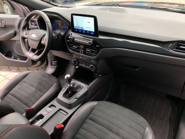 Ford Kuga Hybrid ST Line X
