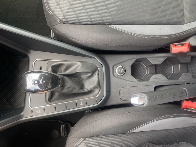 Volkswagen Taigo 1.0 TSI DSG R-Line