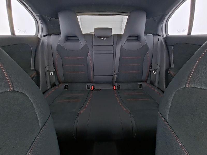 Mercedes-Benz A 250 A 250 e AMG Line