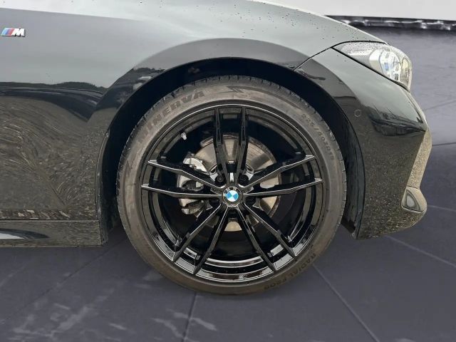 BMW 320 320i M-Sport Sedan xDrive