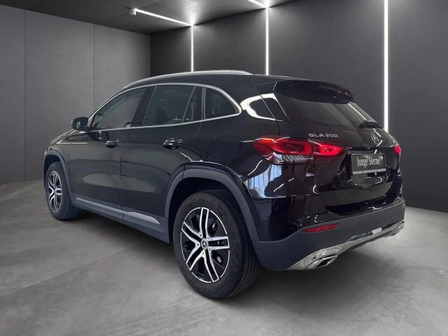 Mercedes-Benz GLA 200 Progressive