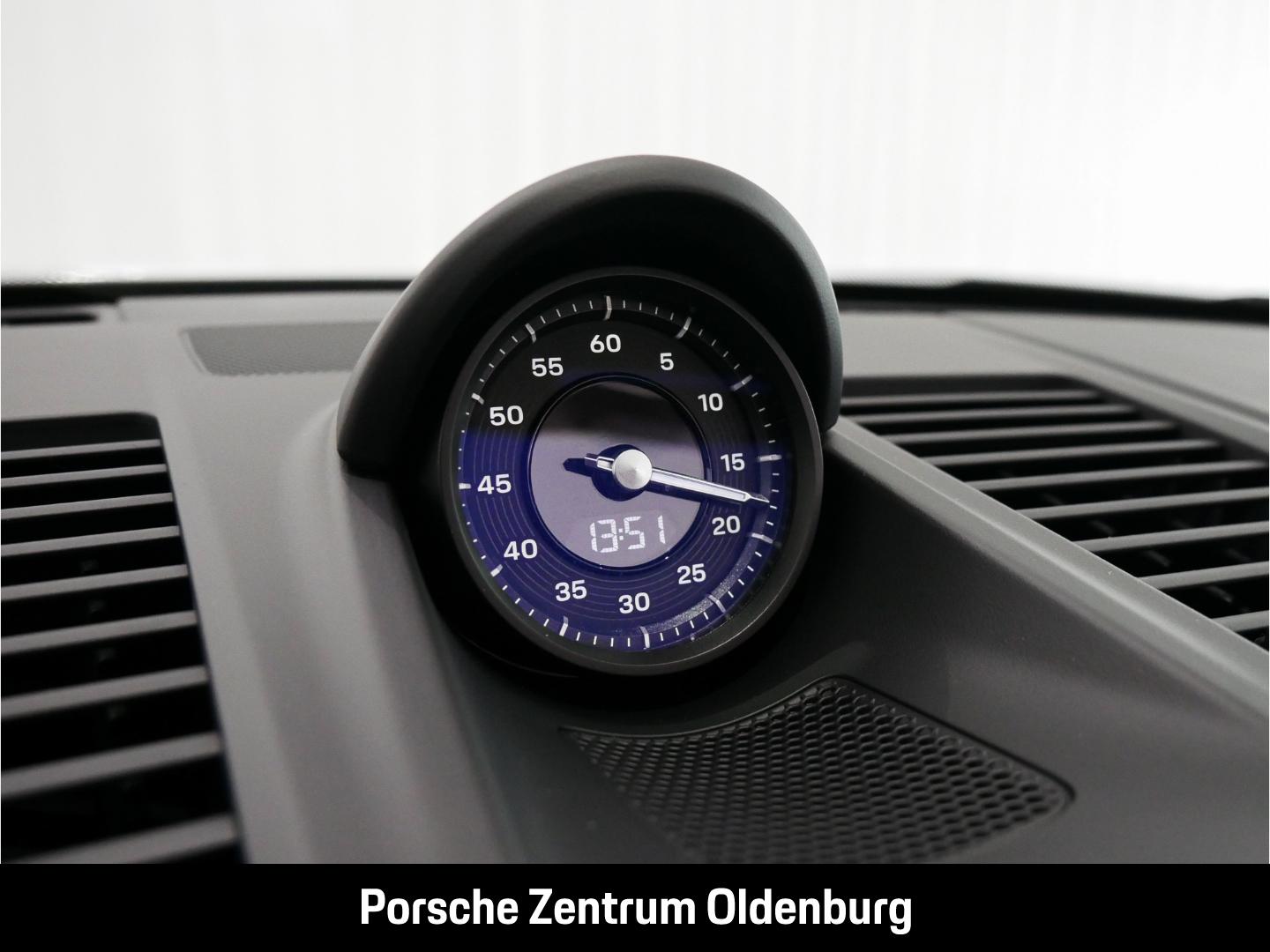 Porsche 911 992 Cabriolet Carrera GTS