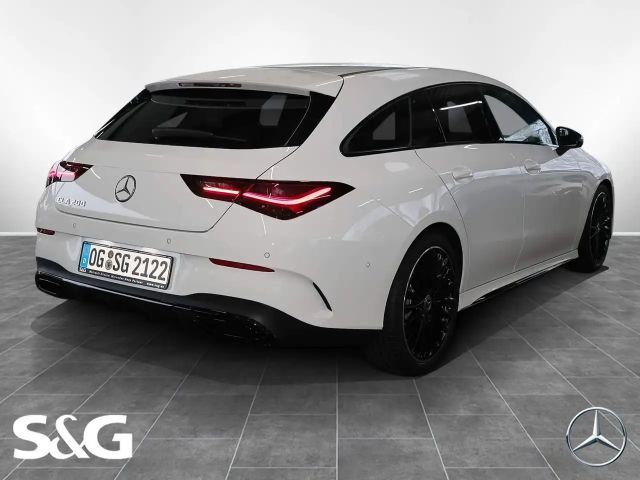 Mercedes-Benz CLA 200 AMG Line