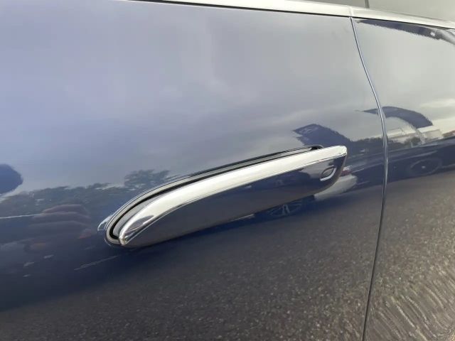 Mercedes-Benz EQE 350 Sedan