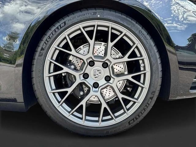 Porsche 992 Carrera Coupé