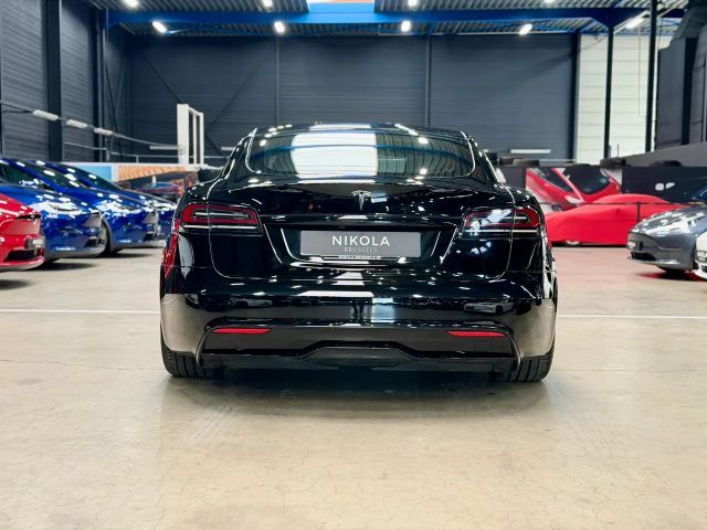 Tesla Model S Long Range