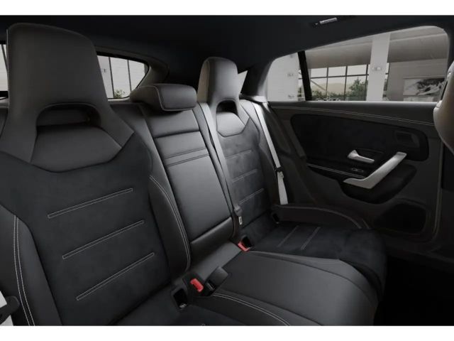 Mercedes-Benz CLA 180 AMG Line Shooting Brake