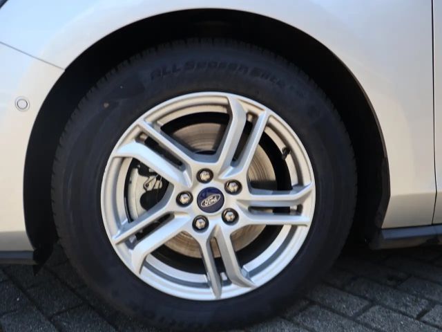 Ford Focus Cool & Connect