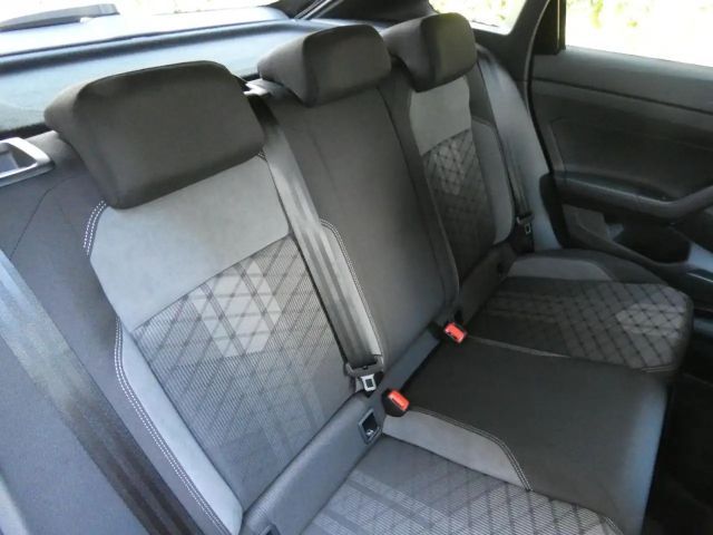 Volkswagen Taigo 1.0 TSI DSG R-Line