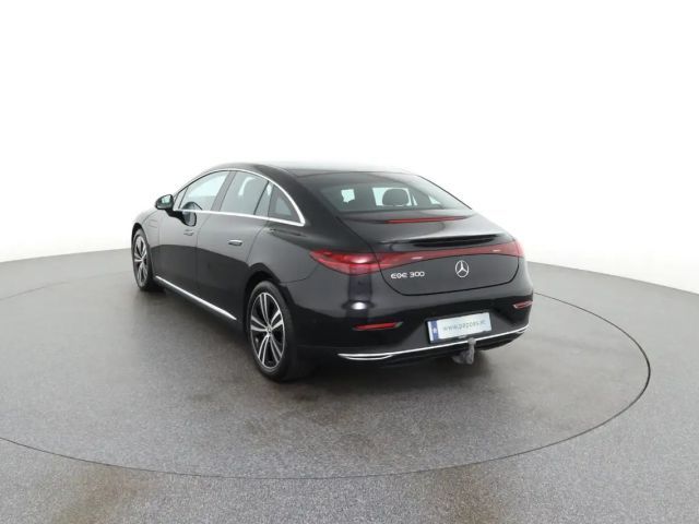 Mercedes-Benz EQE 300 Sedan