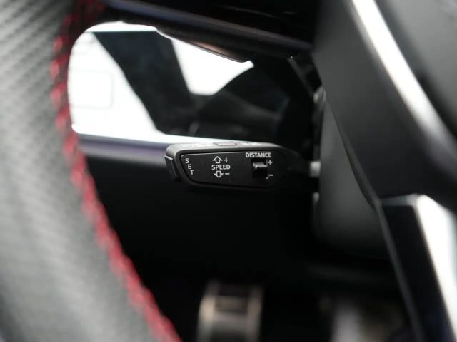 Audi S8 STANDHZ LUFT MATRIX RAUTE LEDER MASSAGE HU