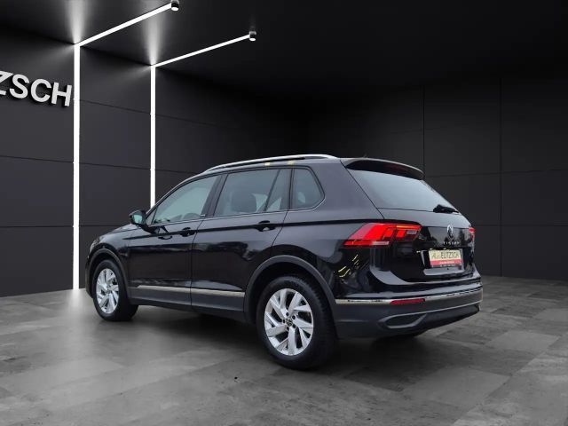 Volkswagen Tiguan Active LED Navi ACC RFK SH LM