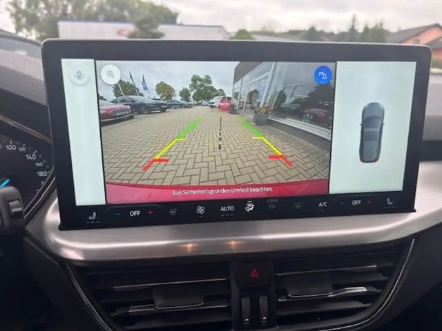 Ford Focus Titanium Wagon