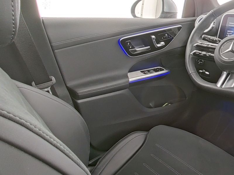 Mercedes-Benz GLC 300 4MATIC AMG Line Premium