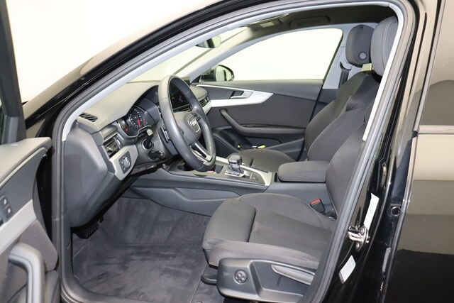 Audi A4 35 TDI Avant S-Line S-Tronic
