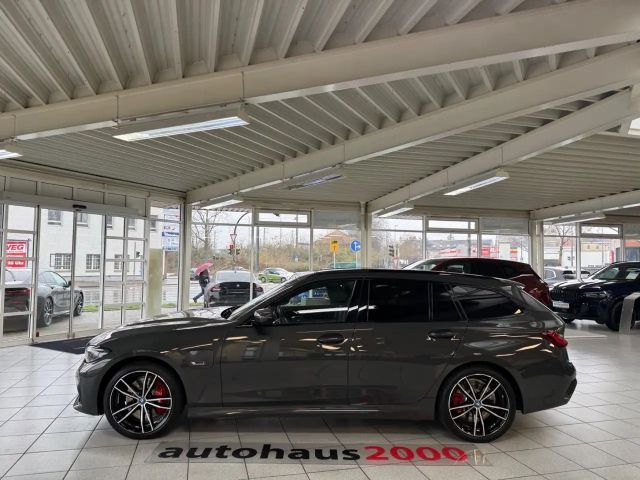 BMW 320 320e M-Sport Touring