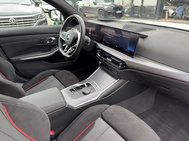 BMW 320 320d M-Sport Sedan xDrive