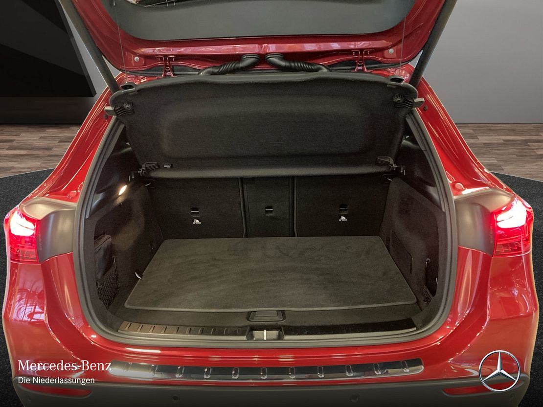 Mercedes-Benz GLA 250 4MATIC Progressive