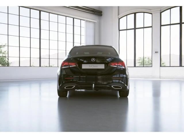 Mercedes-Benz A 250 A 250 e AMG Line