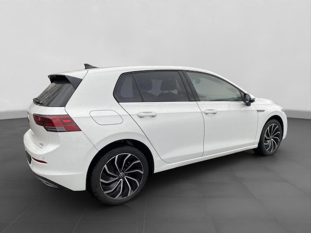 Volkswagen Golf 1.5 eTSI DSG Style