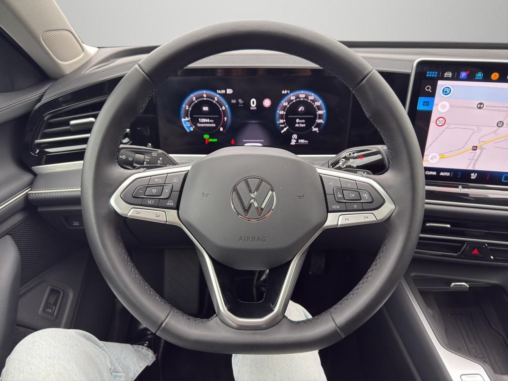 Volkswagen Passat 1.5 eTSI Business Variant