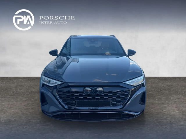 Audi Q8 e-tron 55 Business Quattro