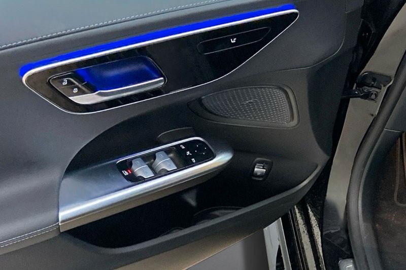 Mercedes-Benz C 220 AMG Line C 220 d Sedan