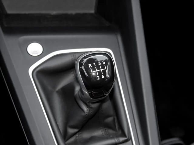 Volkswagen Golf 1.5 TSI Golf VIII Move Variant