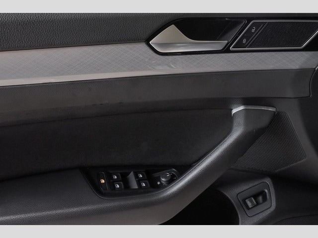 Volkswagen Passat 2.0 TDI Business DSG Variant