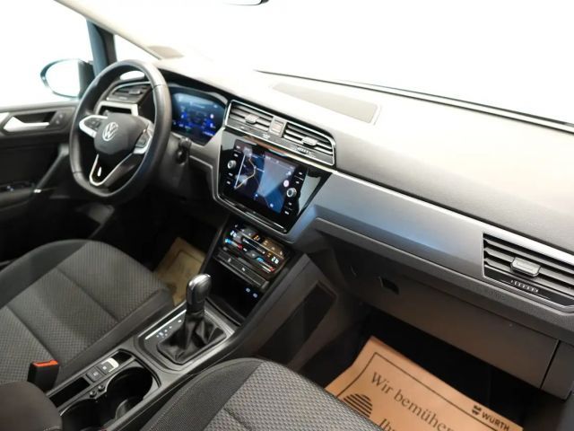 Volkswagen Touran 1.5 TSI DSG