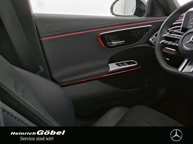 Mercedes-Benz E 200 AMG Line Sedan