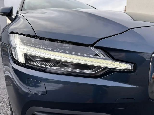 Volvo V60 AWD Plus T6