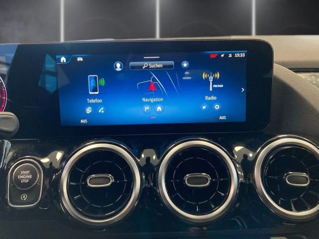 Mercedes-Benz B 220 4MATIC Progressive Sedan