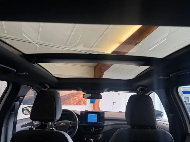 Ford Focus ST Line Wagon