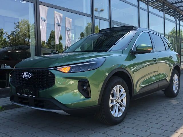 Ford Kuga Hybrid Titanium