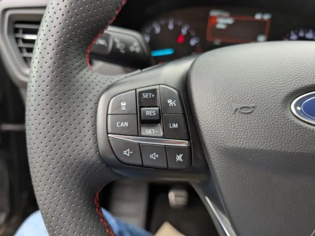 Ford Focus ST Line Wagon