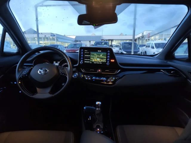 Toyota C-HR Hybride Team D