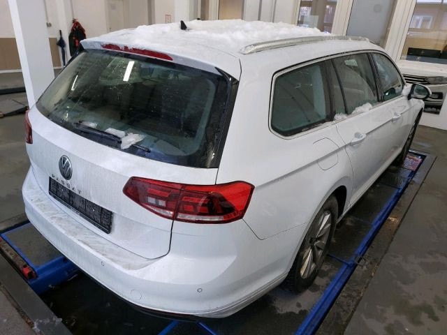 Volkswagen Passat 2.0 TDI Business DSG Variant