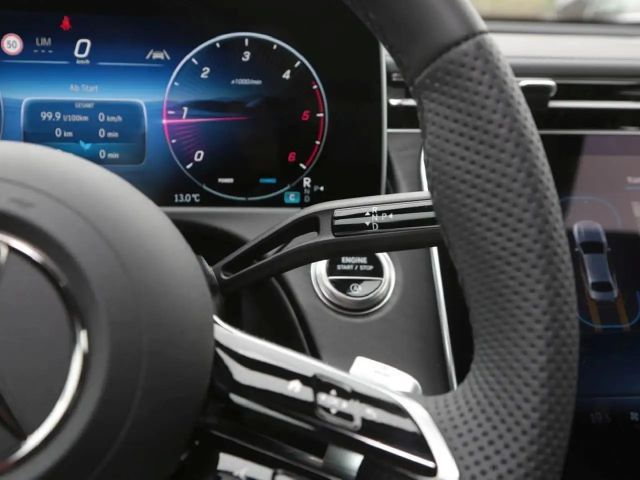 Mercedes-Benz E 220 AMG Line E 220 d Sedan