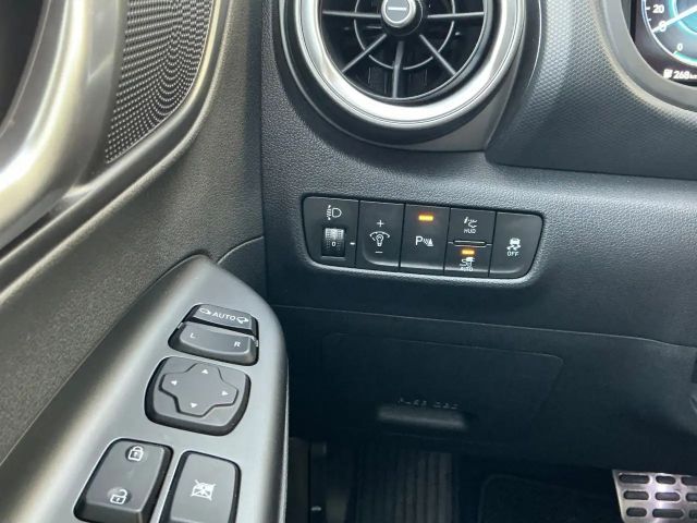 Hyundai Kona 64 kWh Electric