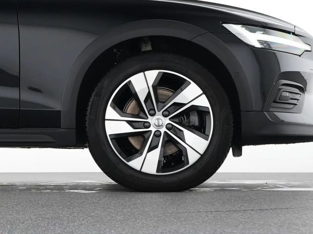 Volvo V60 Cross Country AWD Plus