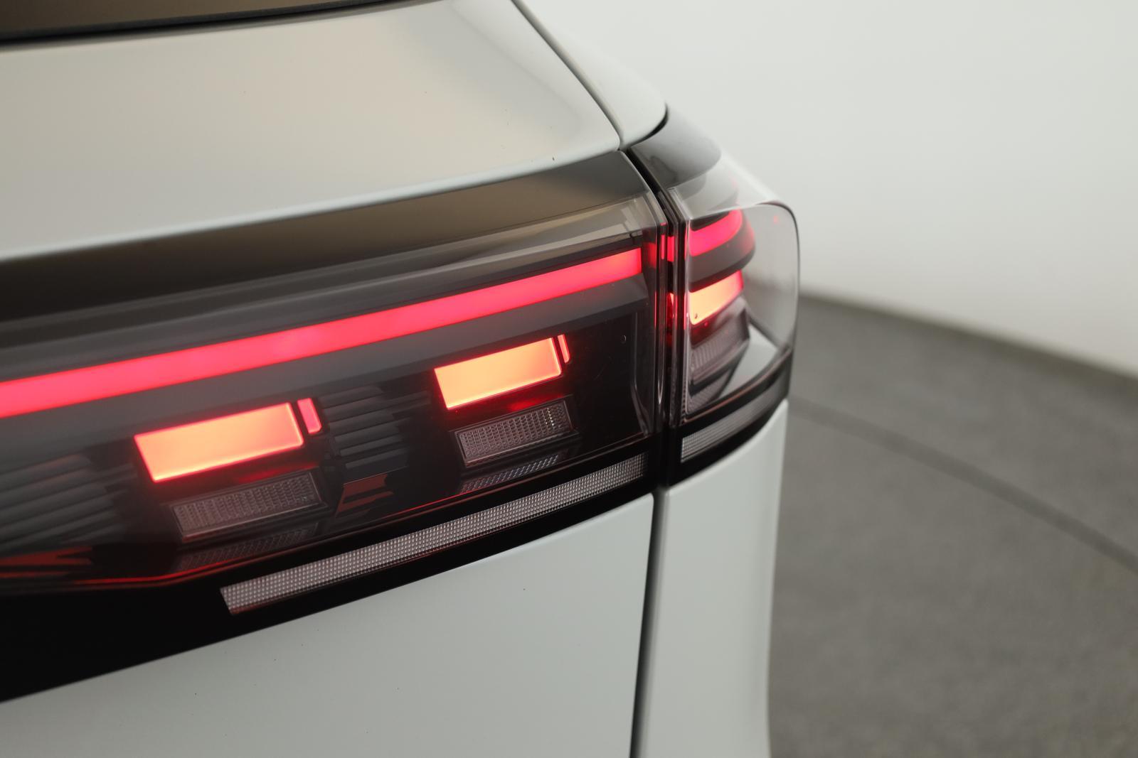 Volkswagen Tiguan 2.0 TSI DSG IQ.Drive R-Line