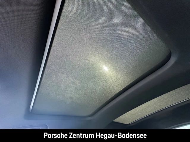 Porsche Panamera 4 E-Hybrid