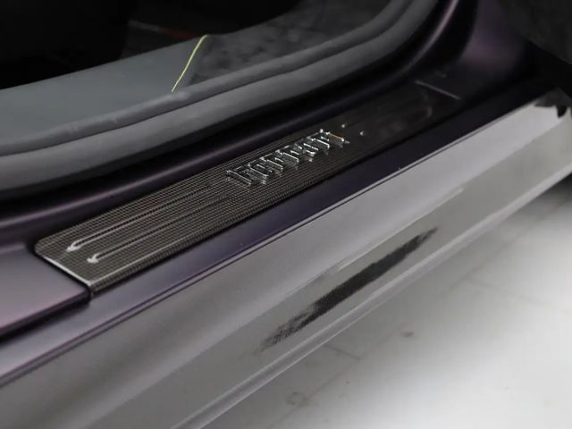 Ferrari SF90 Stradale