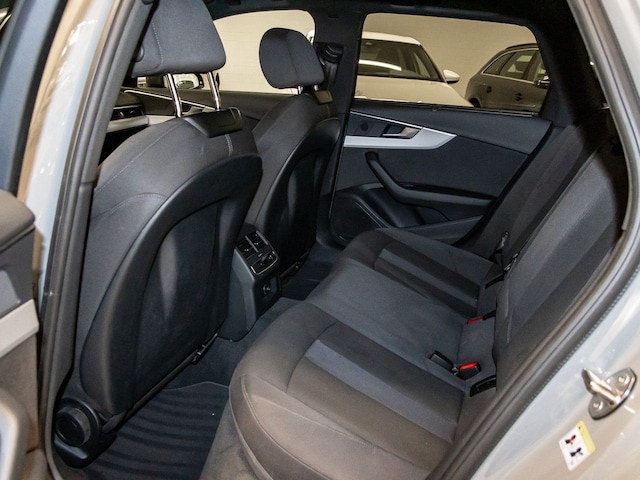 Audi A4 40 TFSI Avant S-Tronic