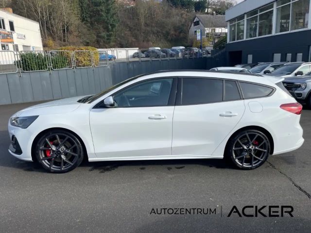 Ford Focus ST Line Wagon