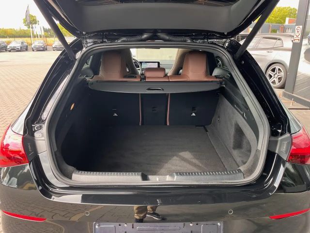 Mercedes-Benz CLA 180 AMG Line Shooting Brake