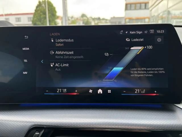 BMW X1 xDrive30 M Sportp. Pano° 360°-AHK°el.Sports.