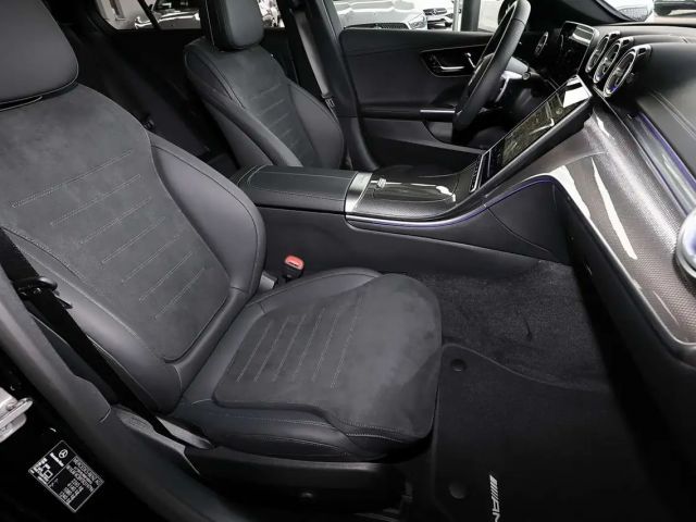 Mercedes-Benz C 200 AMG Line Sedan