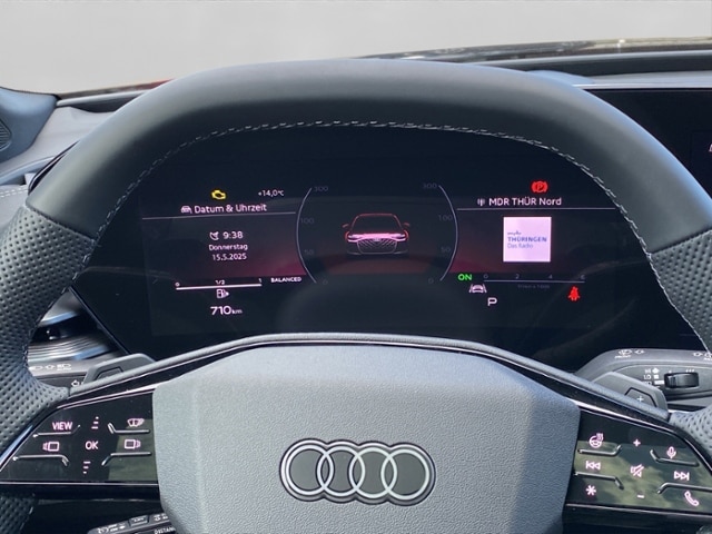 Audi A6 Avant Quattro S-Tronic